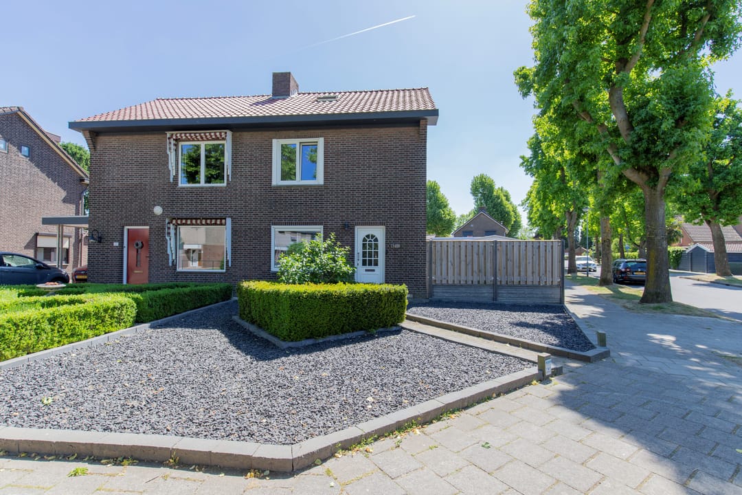 Foto 2 van Langhaagweg 47