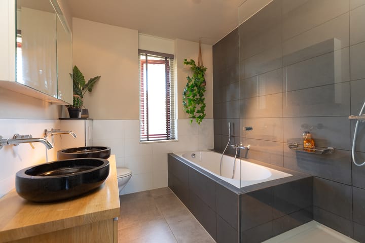 Foto 19 van Rogier van Otterloostraat 9