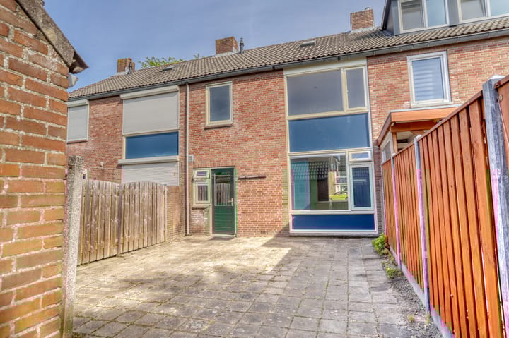 Photo 15 of Chrysantenstraat 21