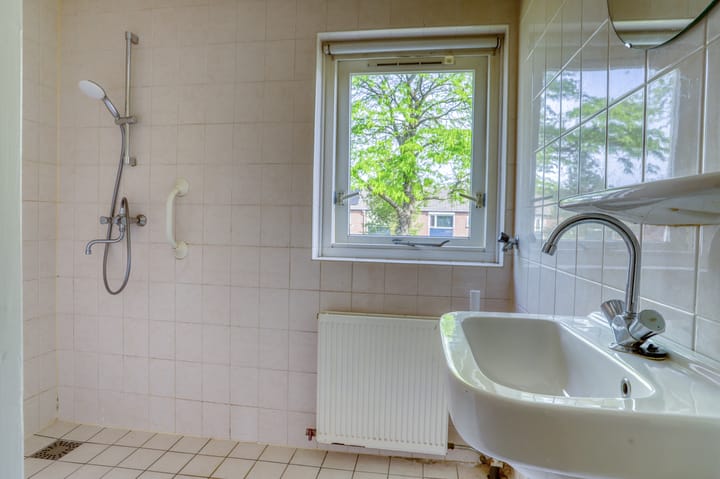 Photo 14 of Chrysantenstraat 21