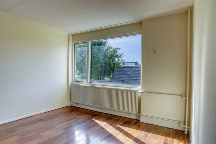 Photo 9 of Chrysantenstraat 21