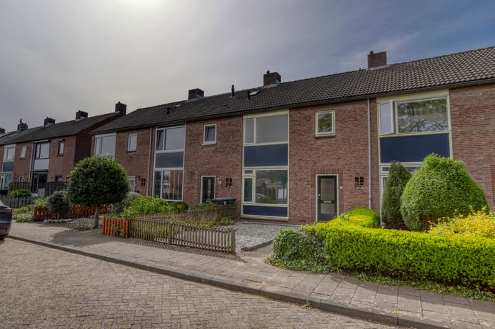 Photo 19 of Chrysantenstraat 21