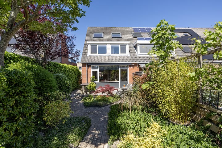 Foto 4 van Claude Debussystraat 124