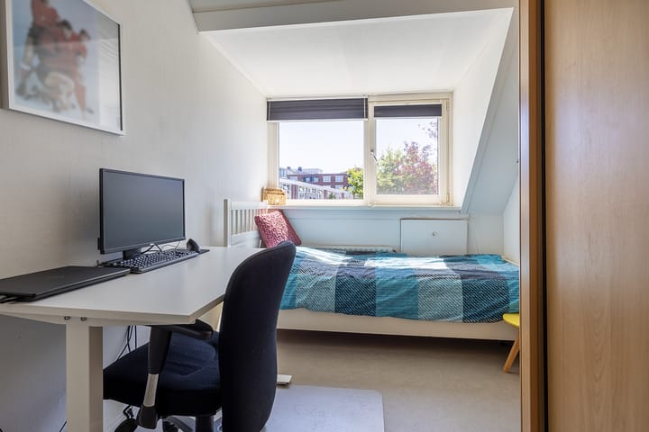 Foto 16 van Claude Debussystraat 124