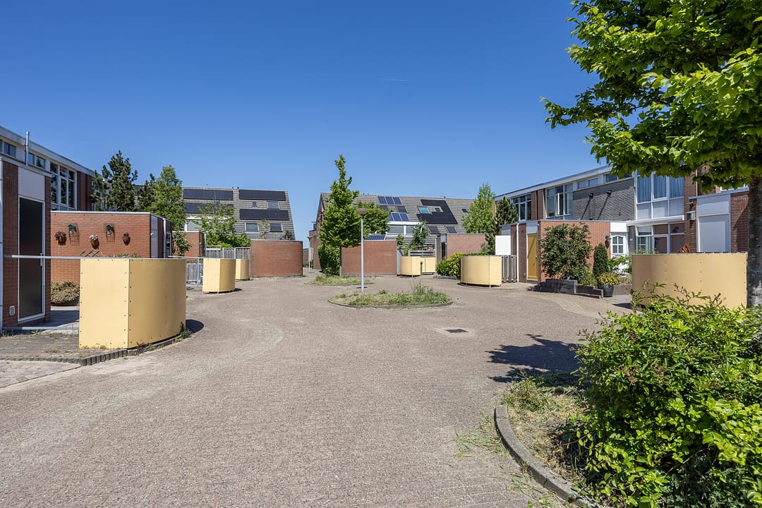 Photo 31 of Claude Debussystraat 124