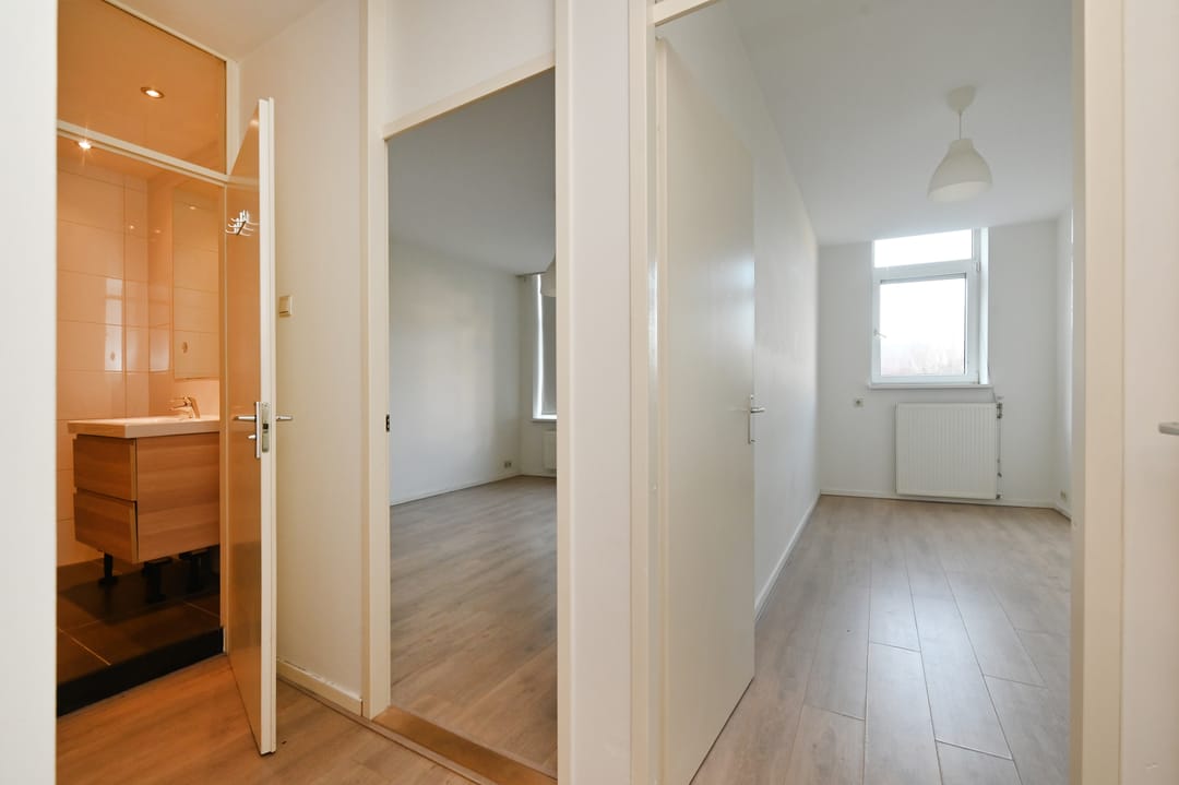 Foto 16 van Claes de Vrieselaan 81-A01