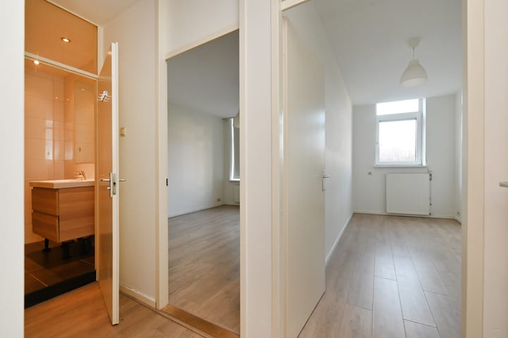 Foto 16 van Claes de Vrieselaan 81-A01