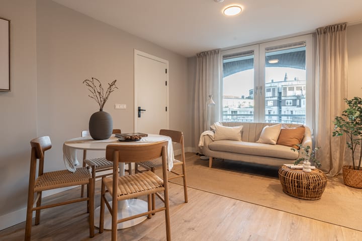 Foto 2 van Van Hallstraat 701-A