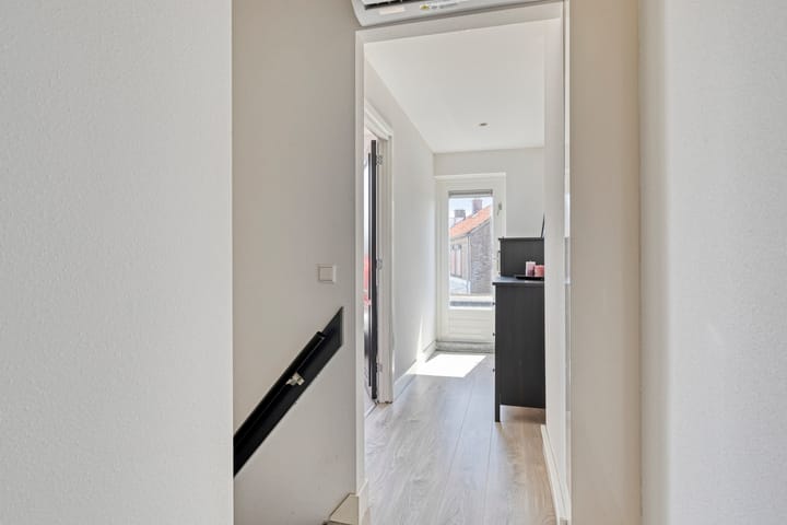 Foto 15 van Prins Hendrikstraat 5