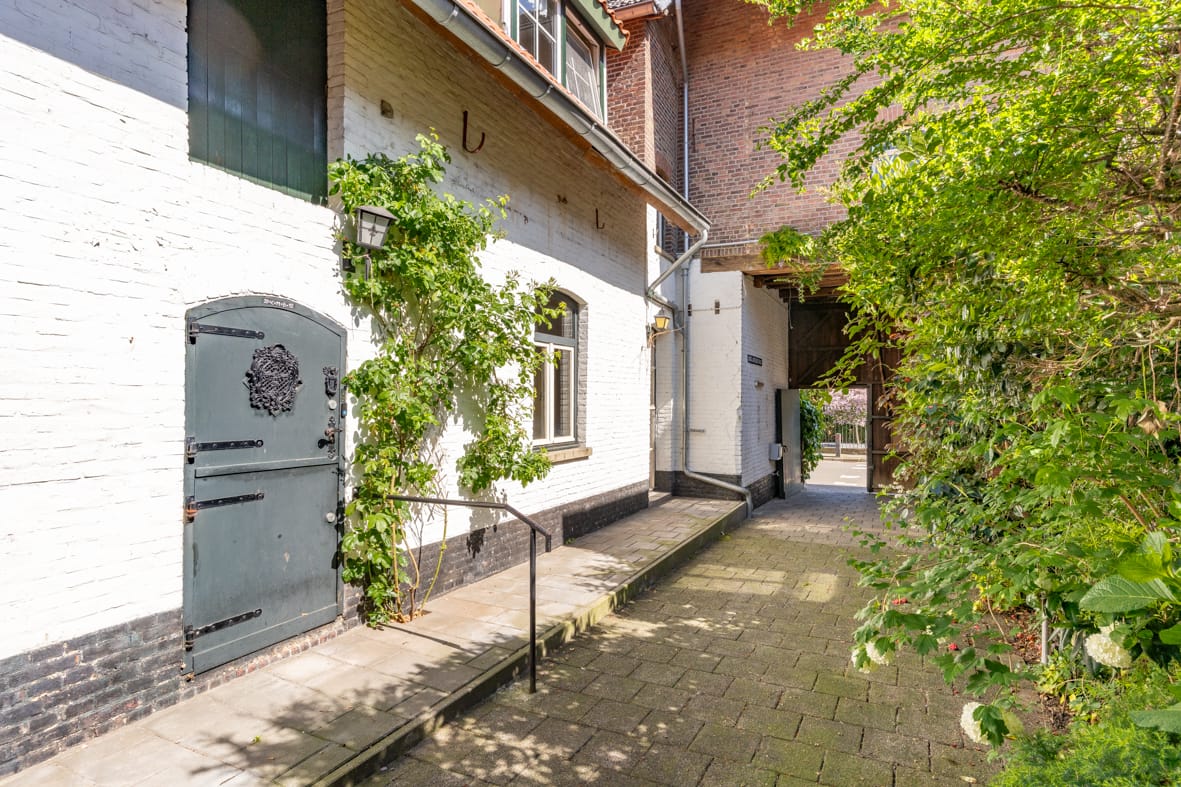 Photo 3 of Burgemeester Janssenstraat 84