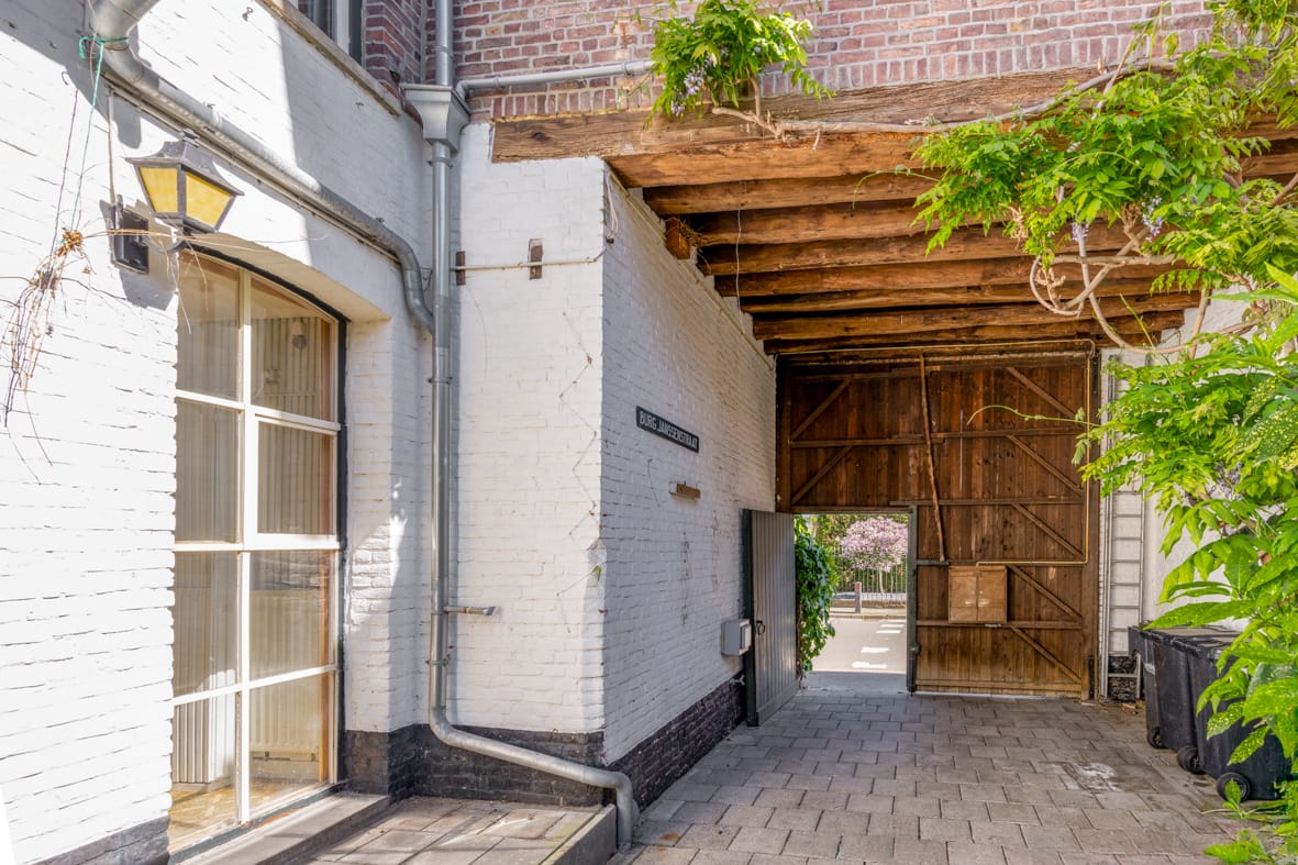 Photo 40 of Burgemeester Janssenstraat 84