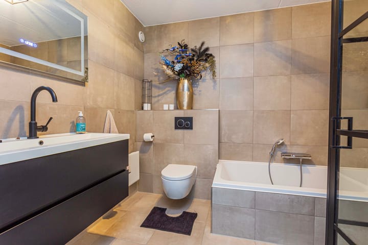 Foto 21 van Johan Grauwertlaan 14