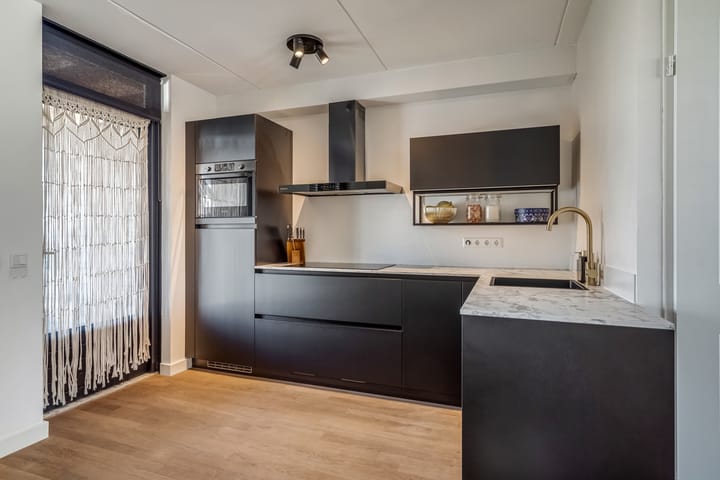 Foto 15 van F.J. Ebbensstraat 19