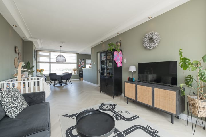 Foto 13 van Rijnmond 136