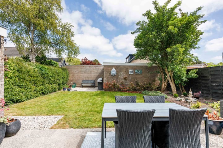 Foto 32 van Julianalaan 18