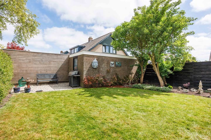 Foto 35 van Julianalaan 18