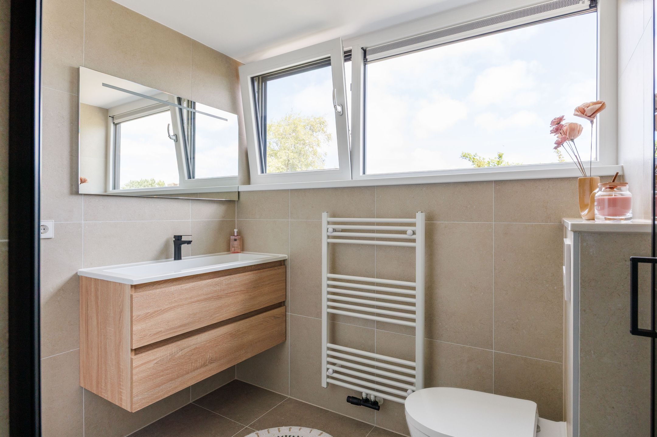 Foto 42 van Julianalaan 18