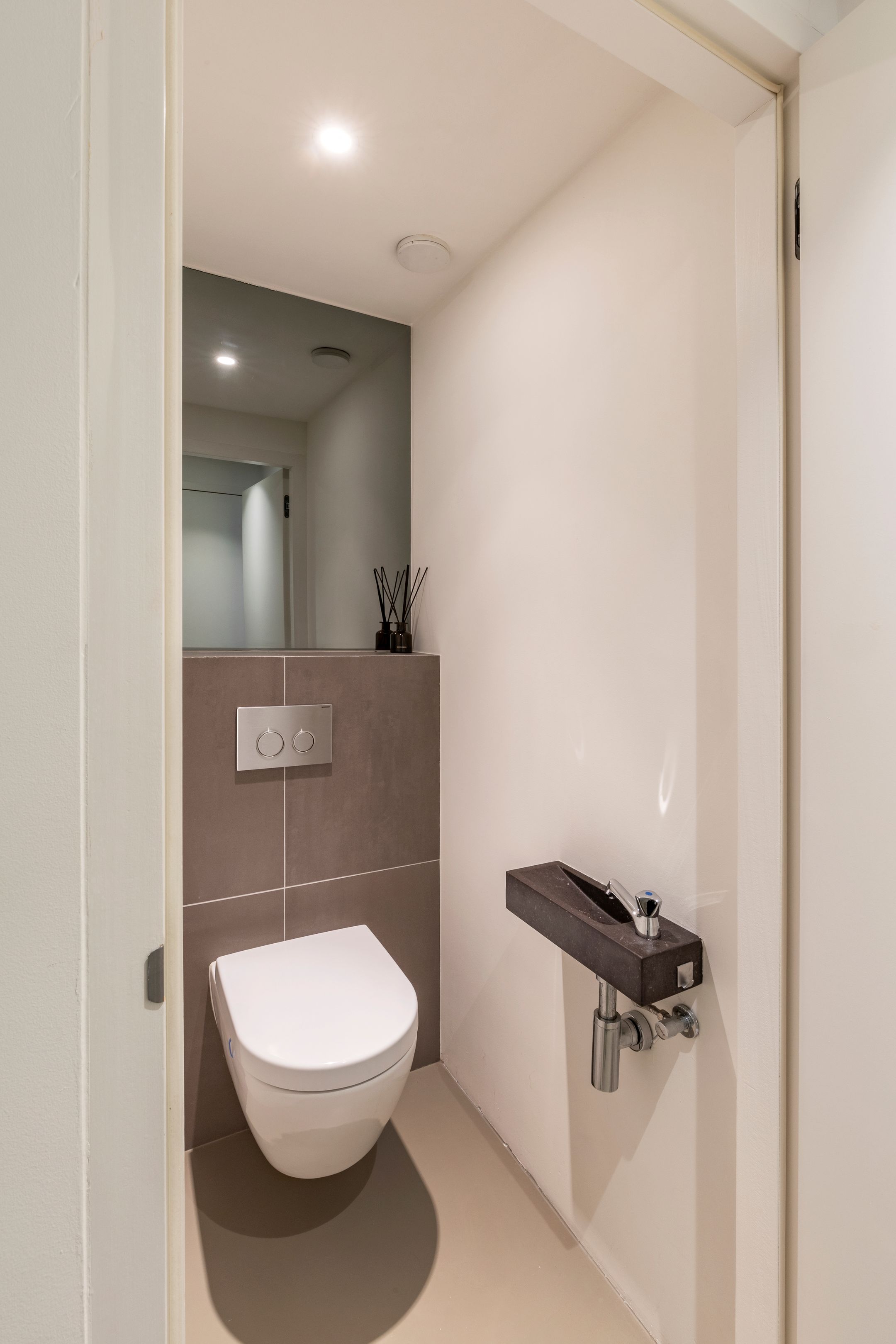 Foto 21 van Ter Haarstraat 24-H