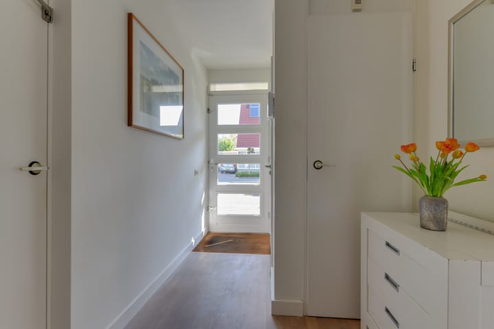 Photo 7 of Aurora 29