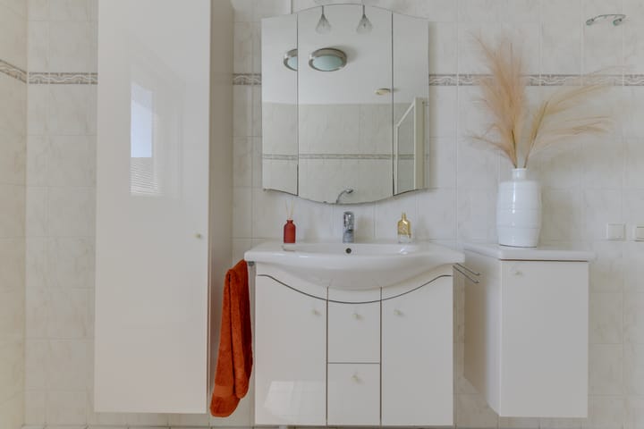 Photo 34 of Aurora 29