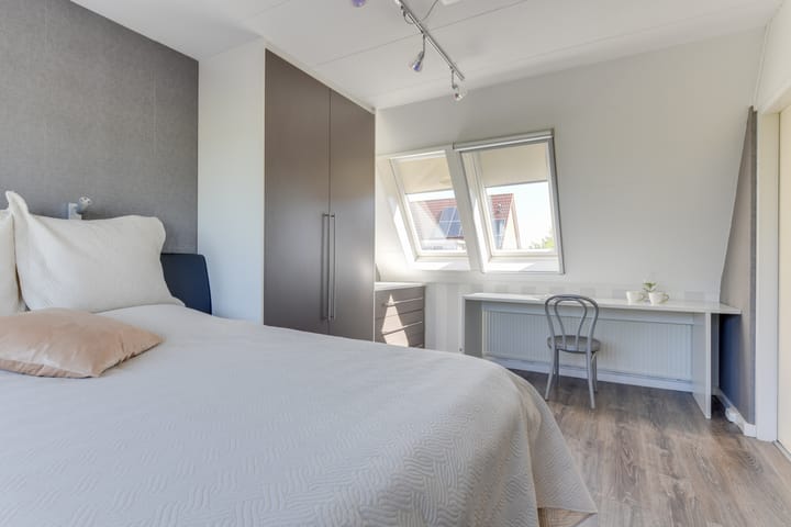 Photo 45 of Aurora 29