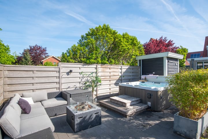 Photo 51 of Aurora 29