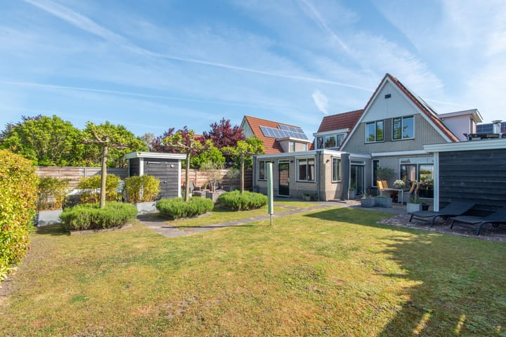 Photo 56 of Aurora 29