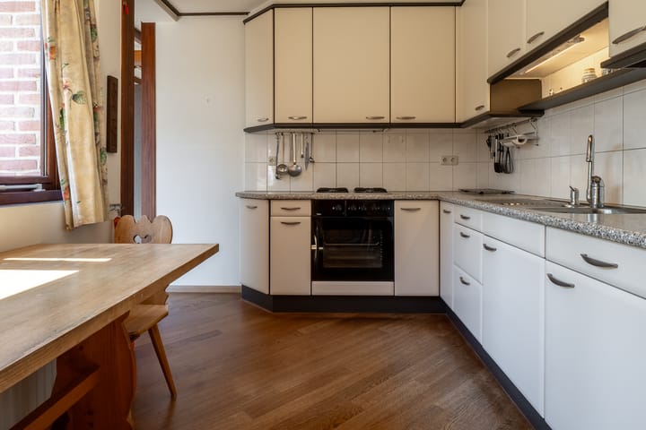 Photo 14 of Albert Sommerstraat 6