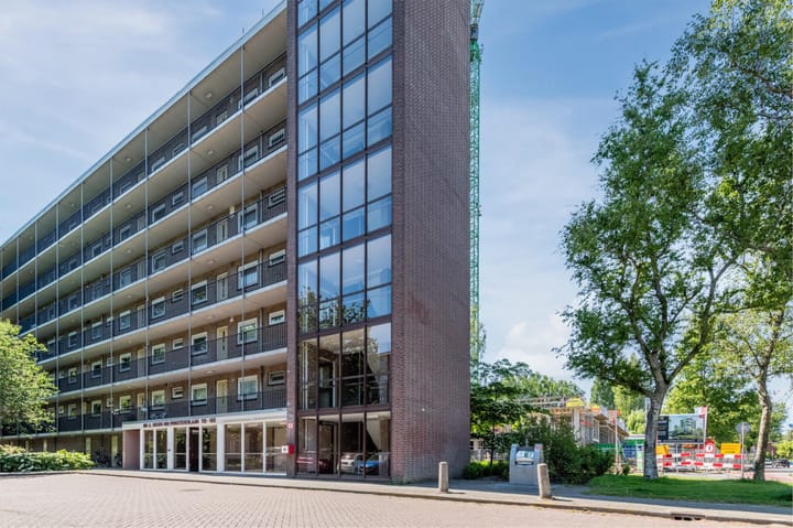 Foto 1 van Mr. G. Groen van Prinstererlaan 161