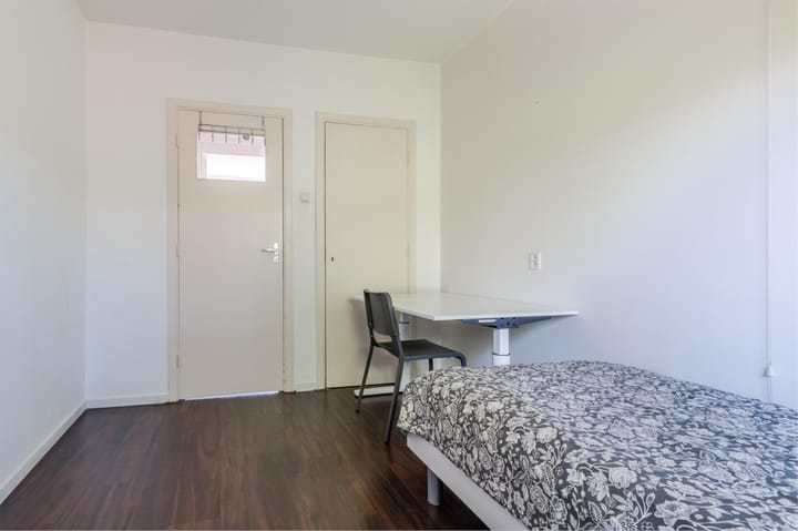 Foto 21 van Mr. G. Groen van Prinstererlaan 161