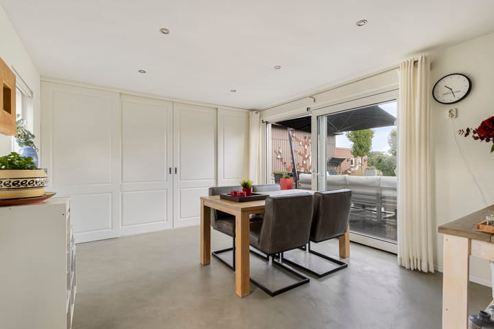 Photo 19 of De Heul 44-A