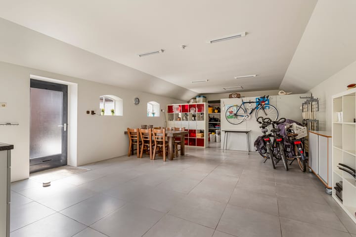 Photo 30 of De Heul 44-A