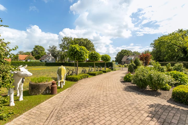 Photo 43 of De Heul 44-A