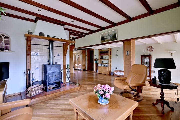 Photo 10 of Dwarsweg 15