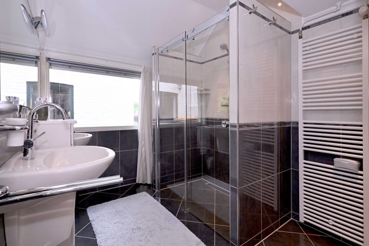 Photo 21 of Dwarsweg 15