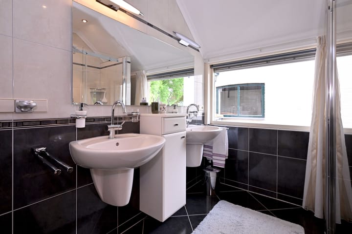 Photo 24 of Dwarsweg 15