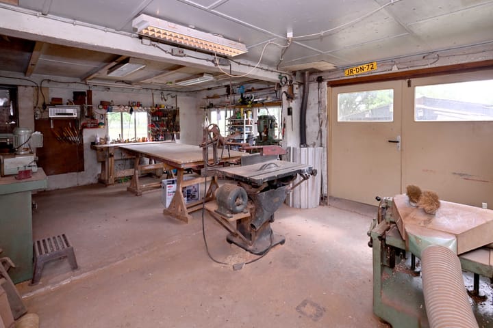 Photo 37 of Dwarsweg 15