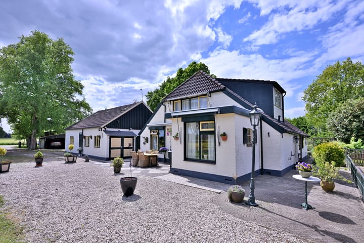 Photo 42 of Dwarsweg 15