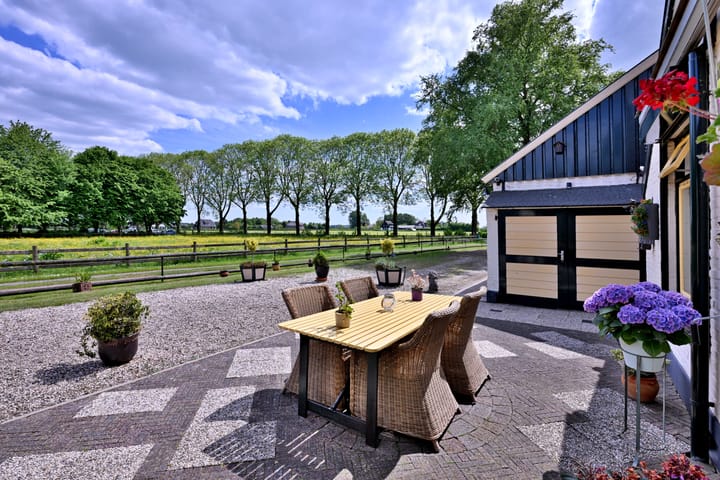 Photo 44 of Dwarsweg 15