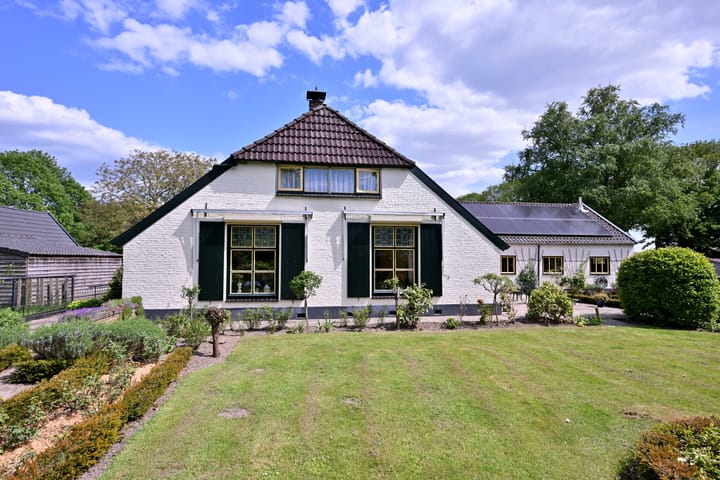 Photo 46 of Dwarsweg 15