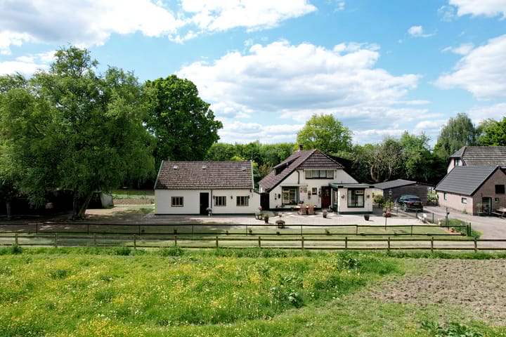 Photo 57 of Dwarsweg 15