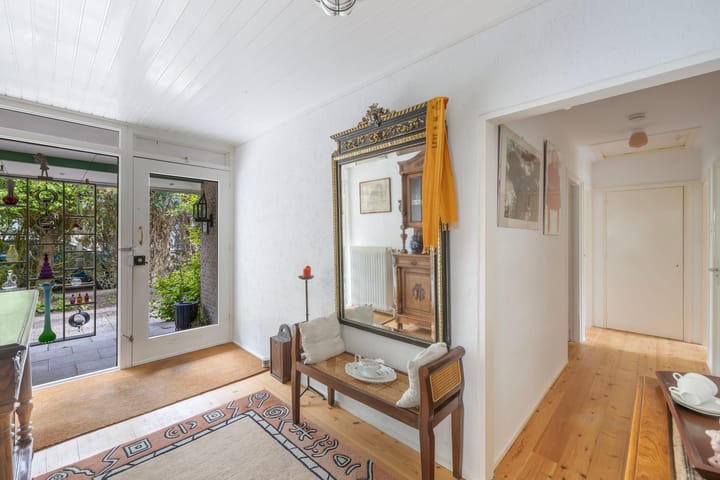 Photo 16 of Buitenom 7