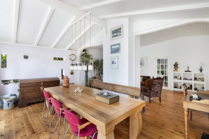 Photo 22 of Buitenom 7