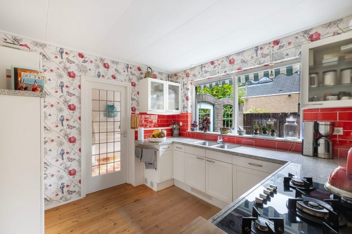 Photo 25 of Buitenom 7