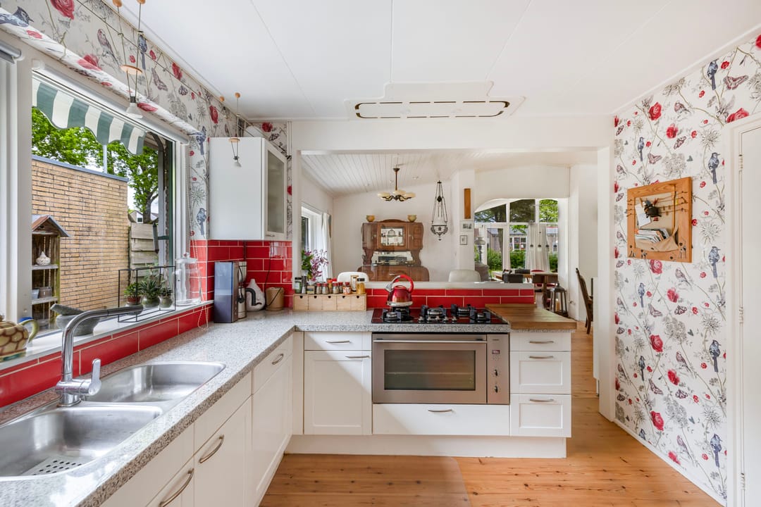 Photo 26 of Buitenom 7