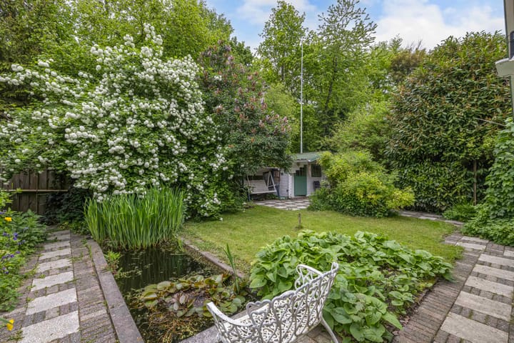 Photo 45 of Buitenom 7