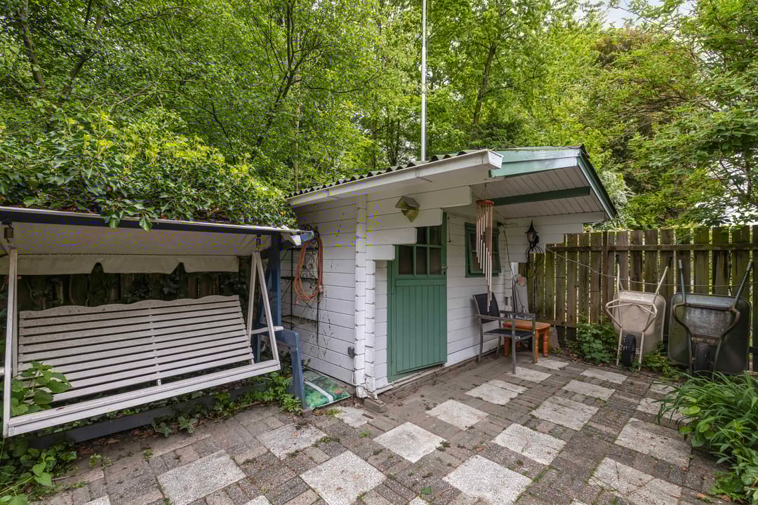 Photo 47 of Buitenom 7