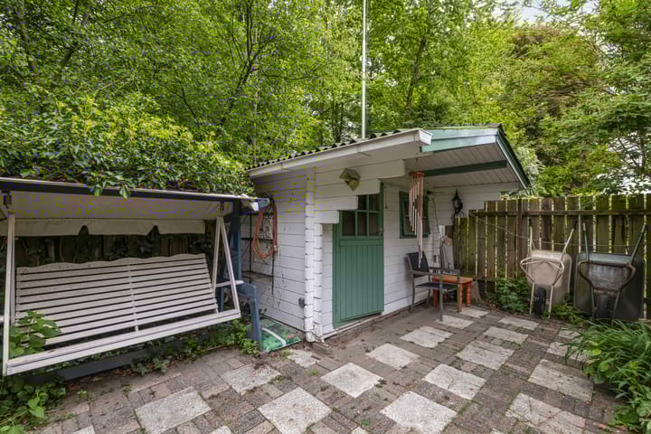 Photo 47 of Buitenom 7