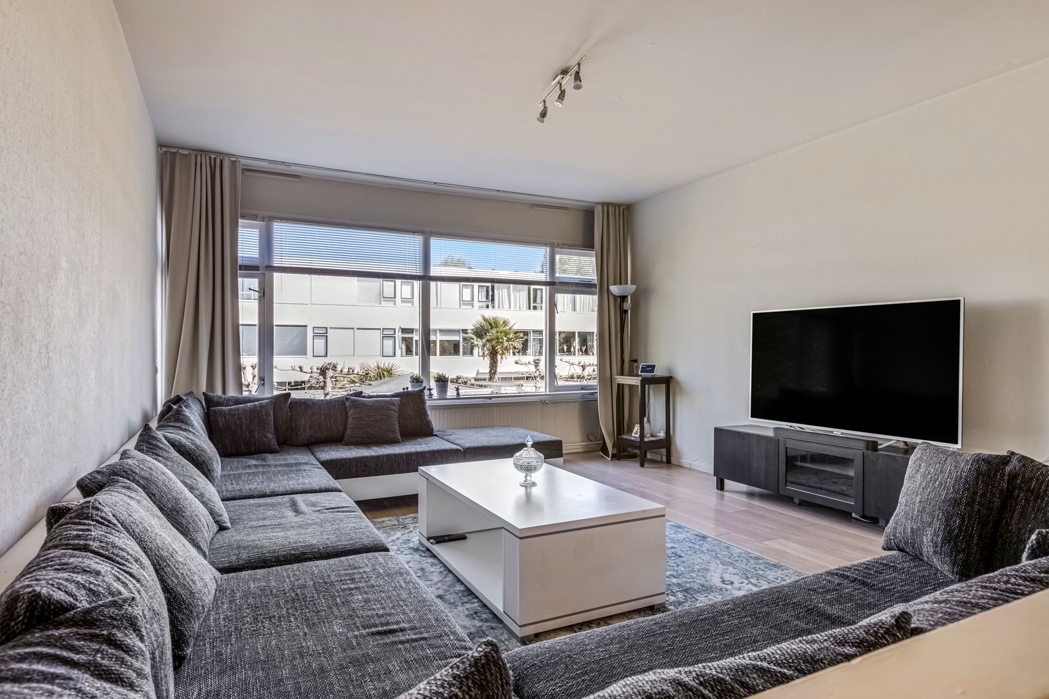 Foto 3 van Nettelhorst 60