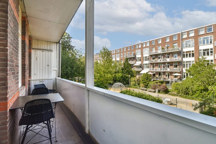 Foto 12 van Admiraal De Ruijterweg 64-1